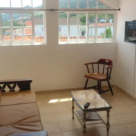 Semesterbostad Casas Do Baleeiro - Vivenda Do Terras *